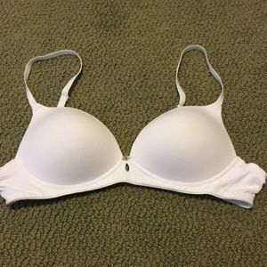wireless “lift” tee shirt bra - 36A
